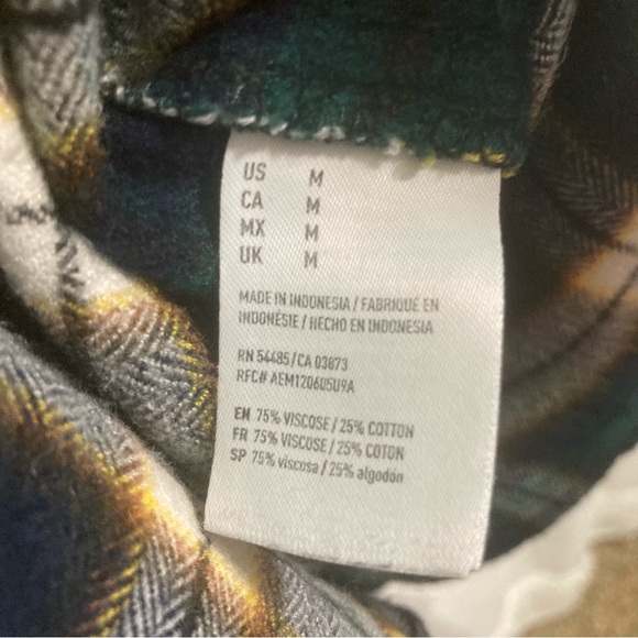 American Eagle ahh-mazingly soft plaid flannel button-down shirt size M - Picture 3 of 6